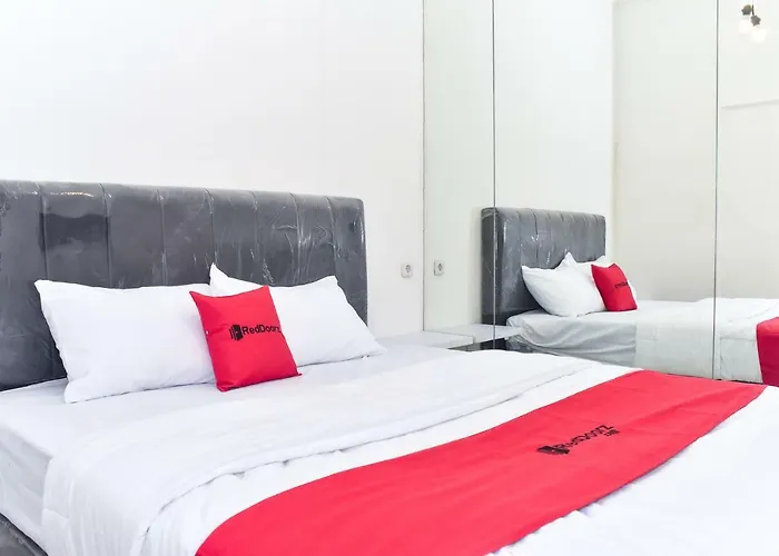 Reddoorz Plus @ Kemayoran Jakarta